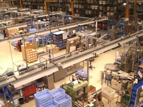 De productiehal van een fabriek in Apeldoorn